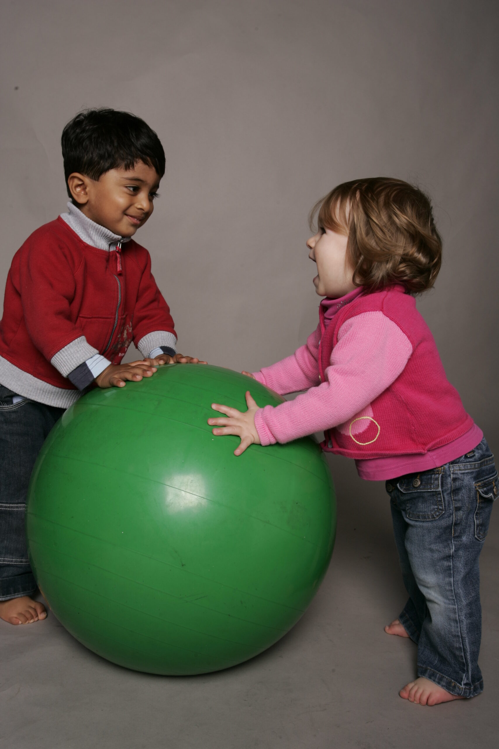 Preschool ball skills pg 102 studio 3 bertrand 193 - Copy